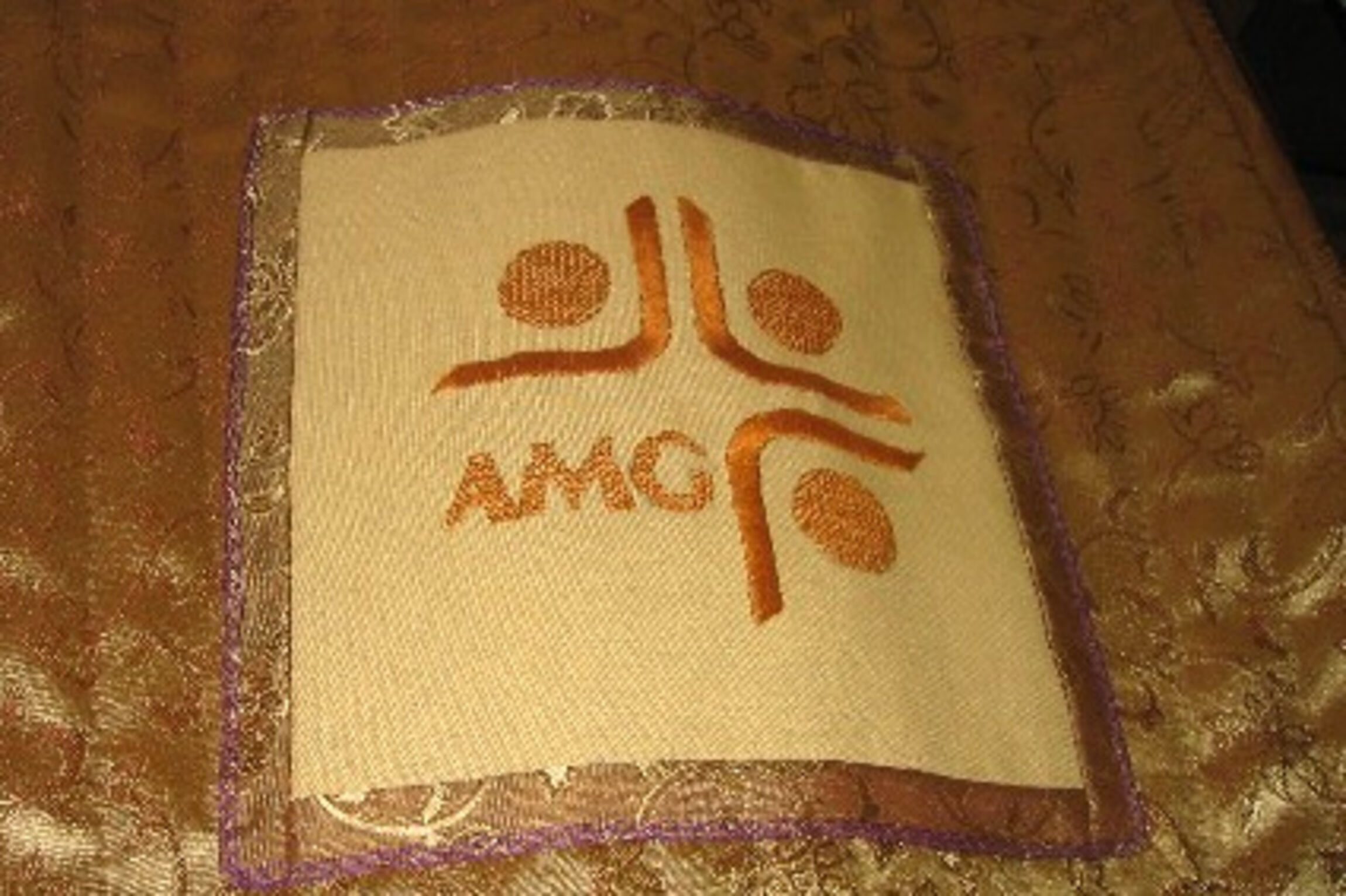 Logo auf Teppich
