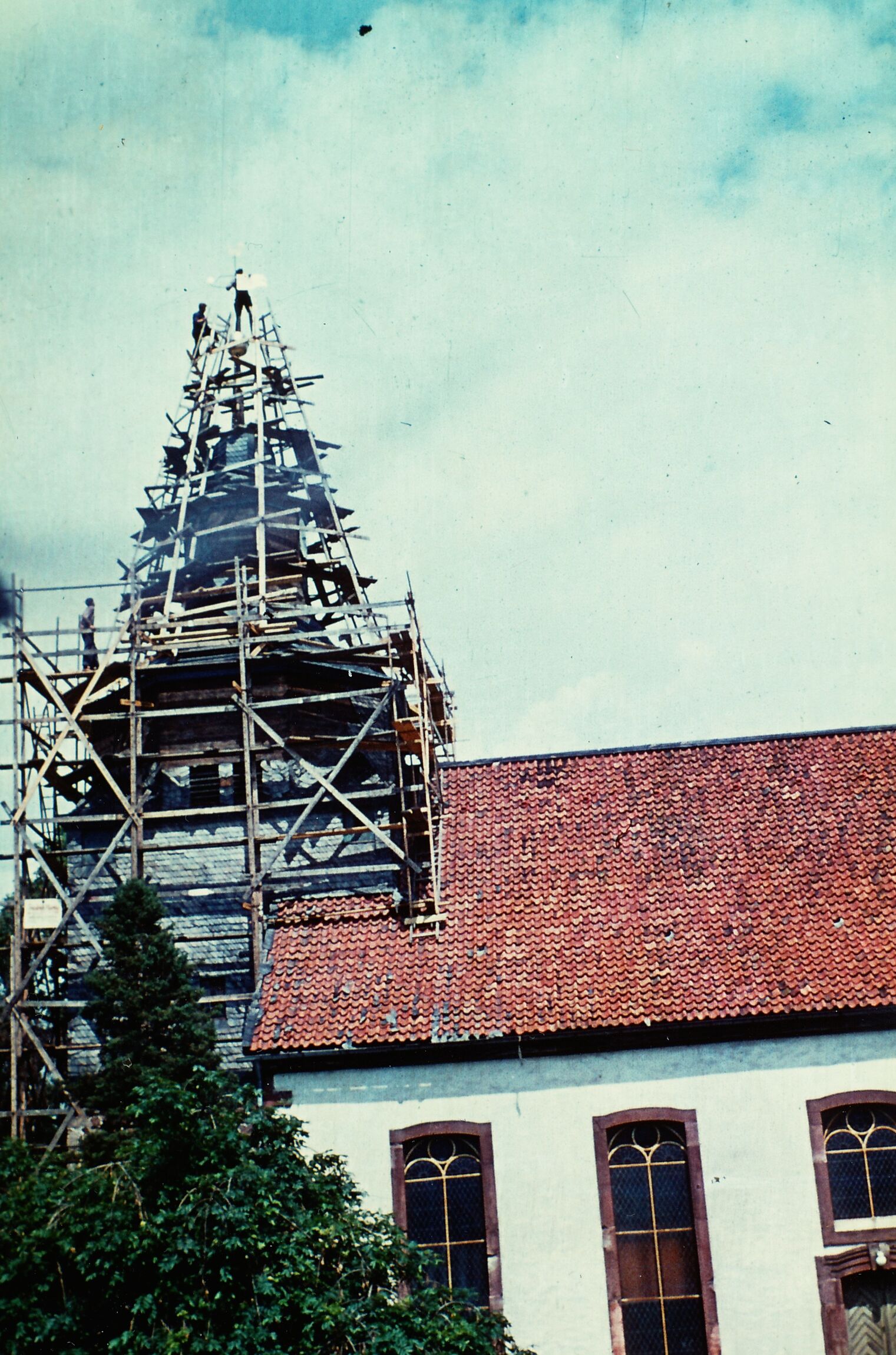 1963 Renovierung des Daches nach Blitzschlag 1