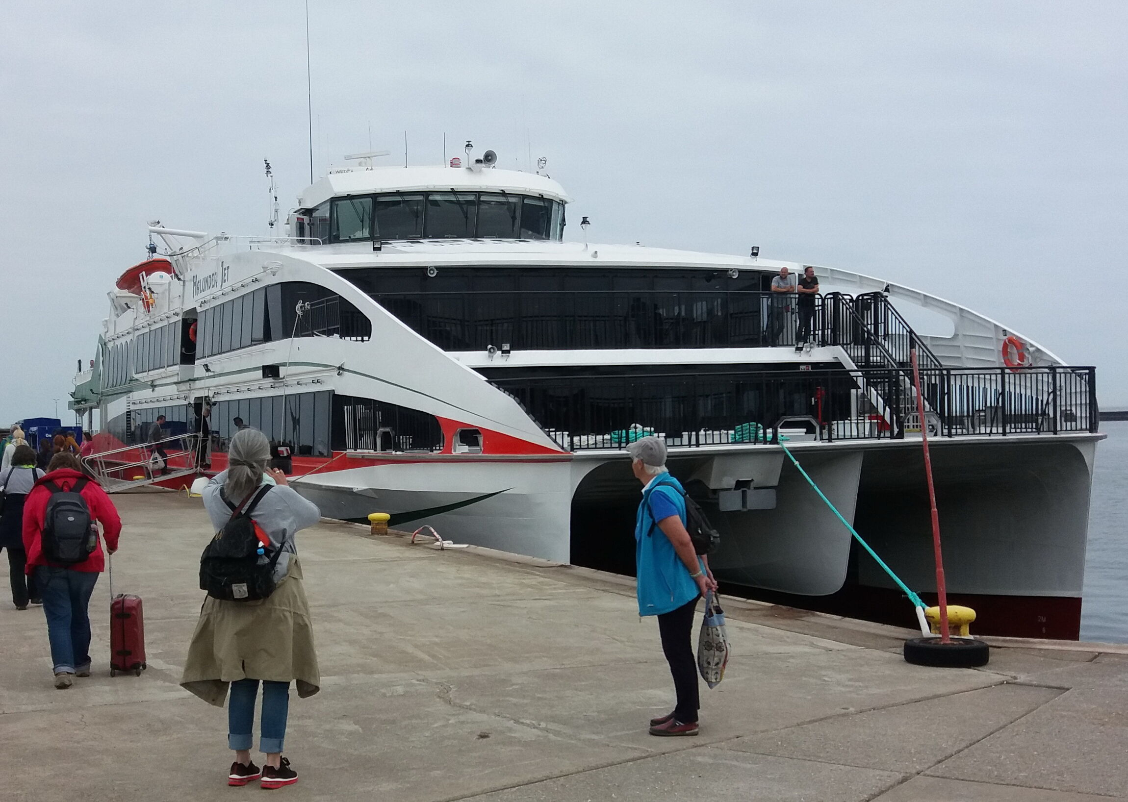 Cuxhaven - Katamaran "Holunder Jet" in Helgoland