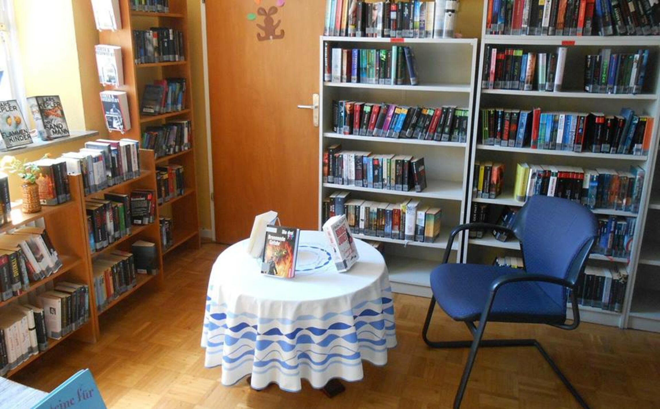 buecherei_tisch