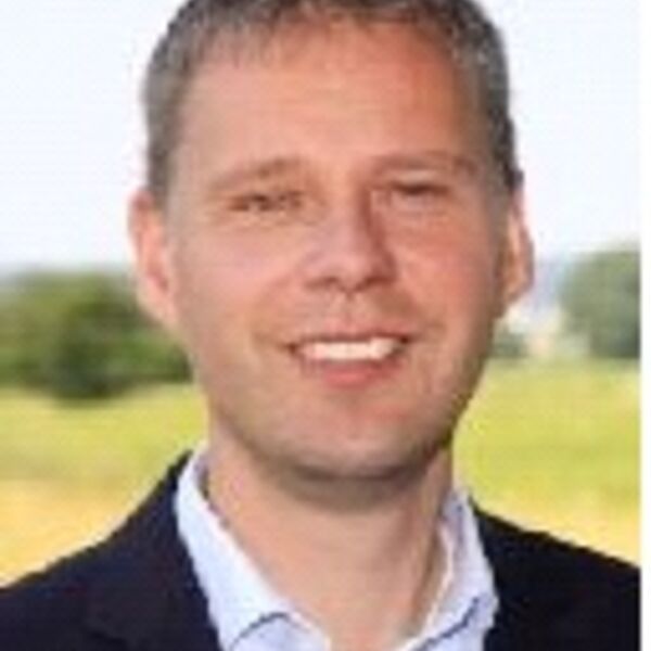 Pastor Dr. Stefan Leonhardt