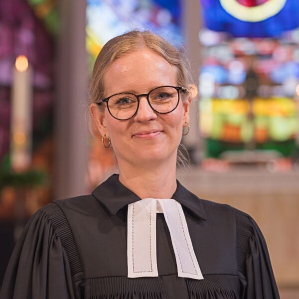 Pastorin Lena Weiß