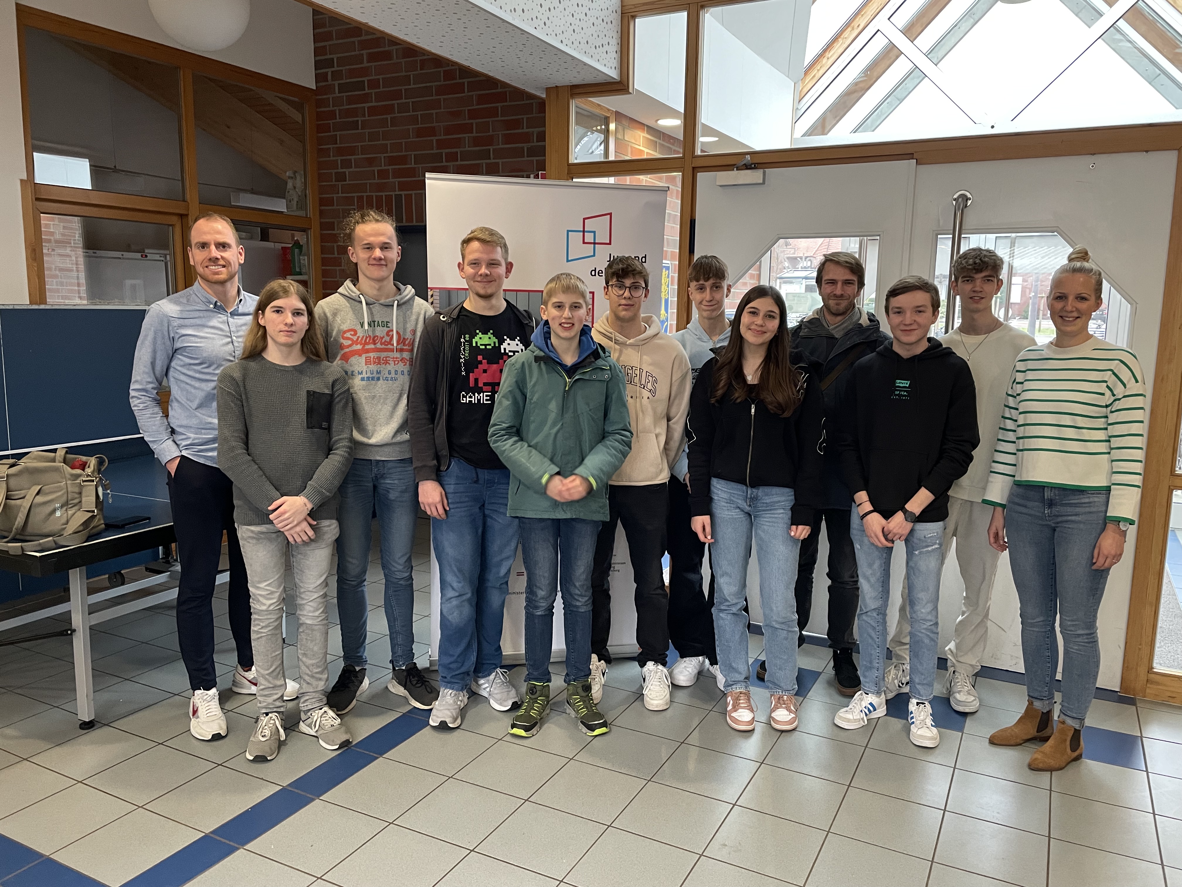 Martin Berkenheide gewinnt den Jugend debattiert Regionalentscheid in Spelle  - Luce Worzischek wird starker Dritter in der Altersklasse II -