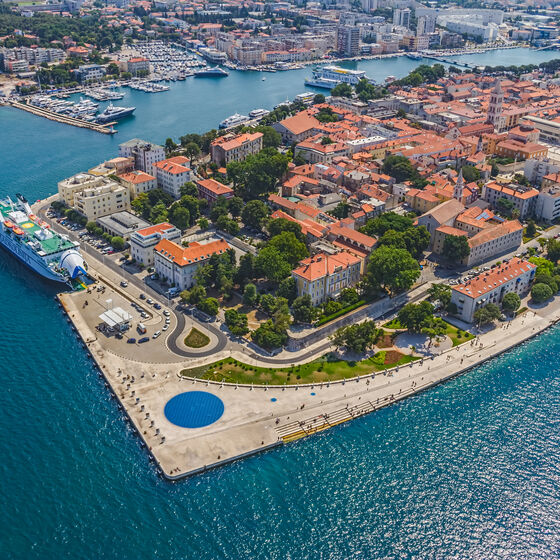 Zadar ist Ziel eines Tagesausflugs, hier gibt es neben der wunderschönen Altstadt, an der Waterfront die Meeresorgel und das Kreuzfahrtterminal