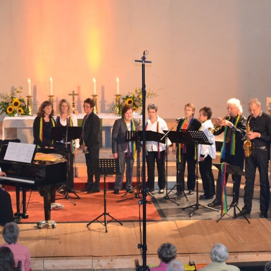Chor und Band Mittendrin beim Kirchenmusikfest
