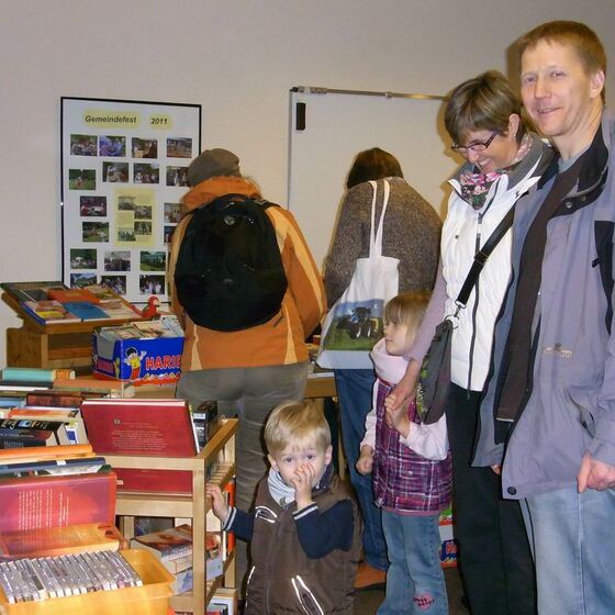 2013-11-17 Bücherflohmarkt 1