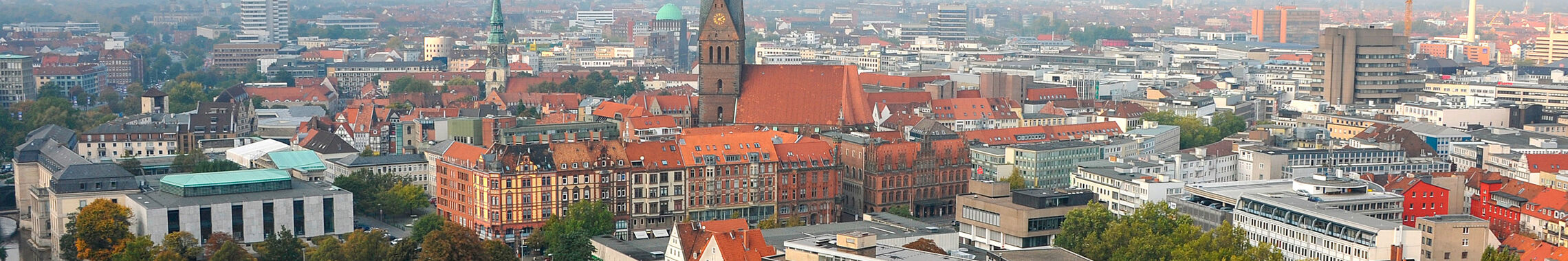 Silouette Stadt Hannover mit Marktkirche
