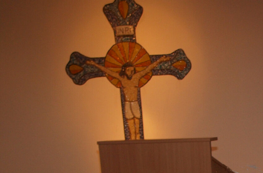 Kreuz im Gemeindehaus