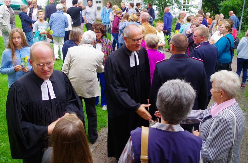 Gemeinde begrüßt Pastoren Stöckemann