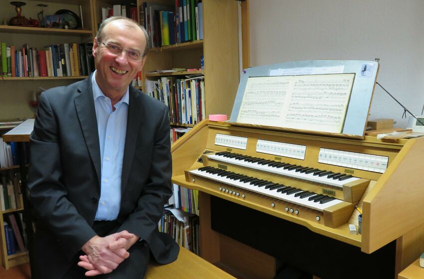 Ein Leben für die Musik: Christoph Pannek aus Bockenem ist seit 40 Jahren Kantor. Foto: Rütters