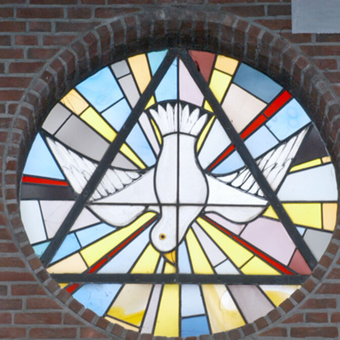 Kirchenfenster Taube