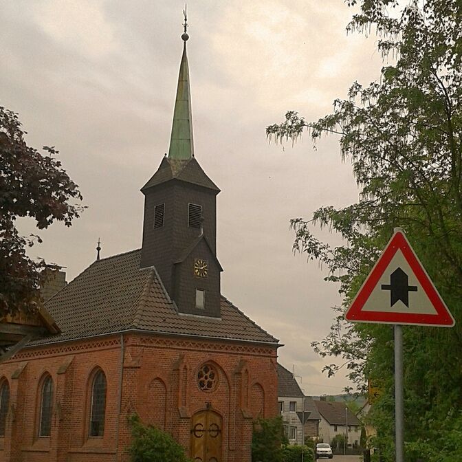 Aussenansicht Kirche Brockensen | 2013 | Foto @H.Beckmann